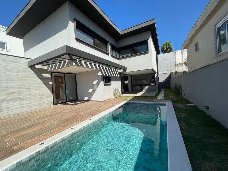 Casa à venda no Burle Marx em Alphaville com 4 suítes e piscina de borda infinita